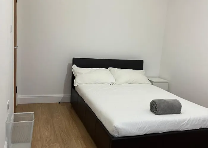 Cozy Flat In London